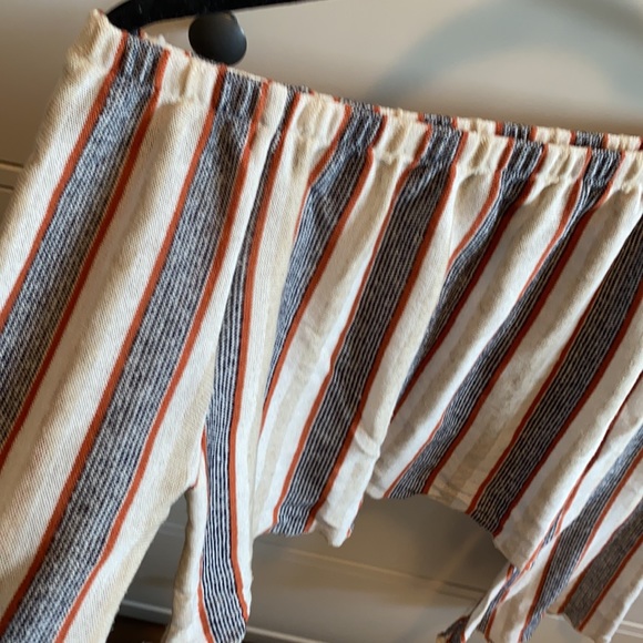 Zara off the shoulder long sleeve shirt - Picture 4 of 4